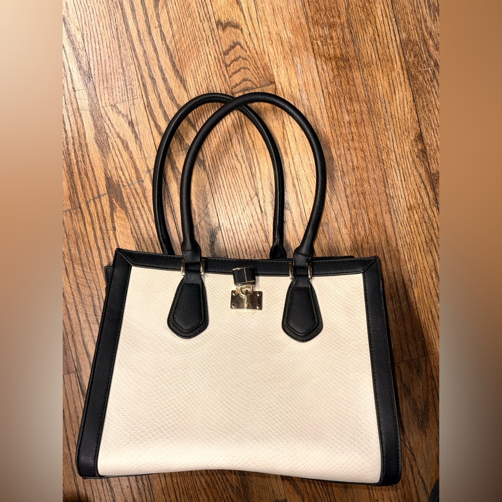 Elegant Black and Cream Handbag